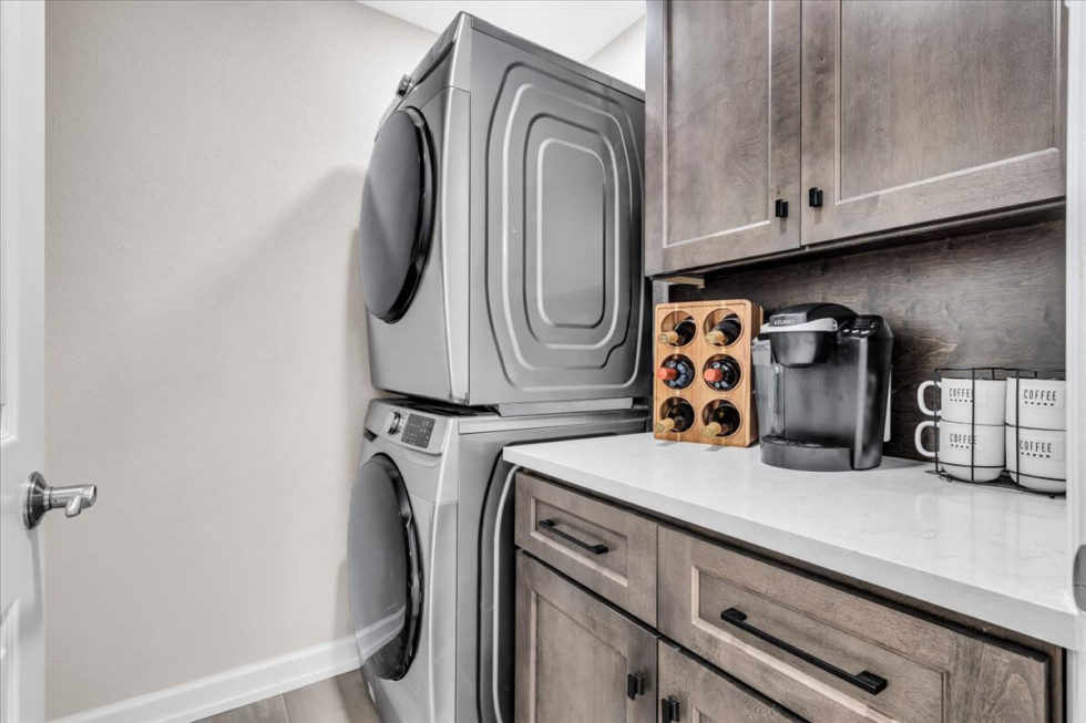 19688 Villa Rosa Loop Laundry Room
