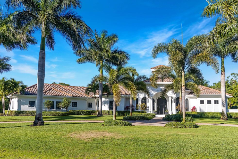 612 Carica Rd - Front Exterior