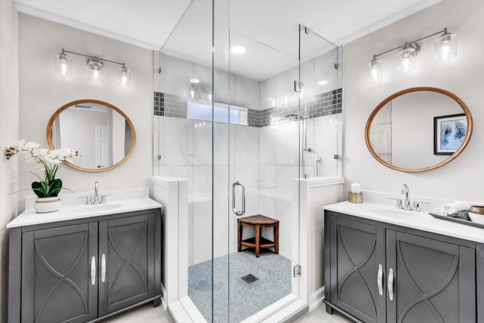 Villa Rosa Shower After