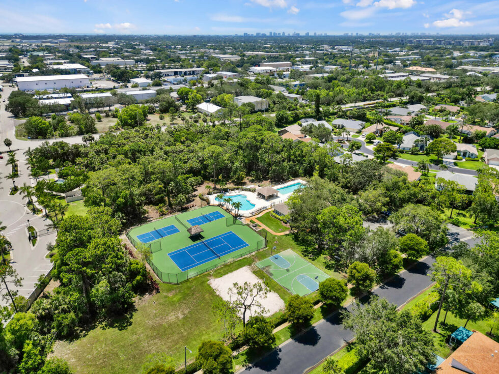 412 Dundee Court listed by Sonja Pound - Briarwood